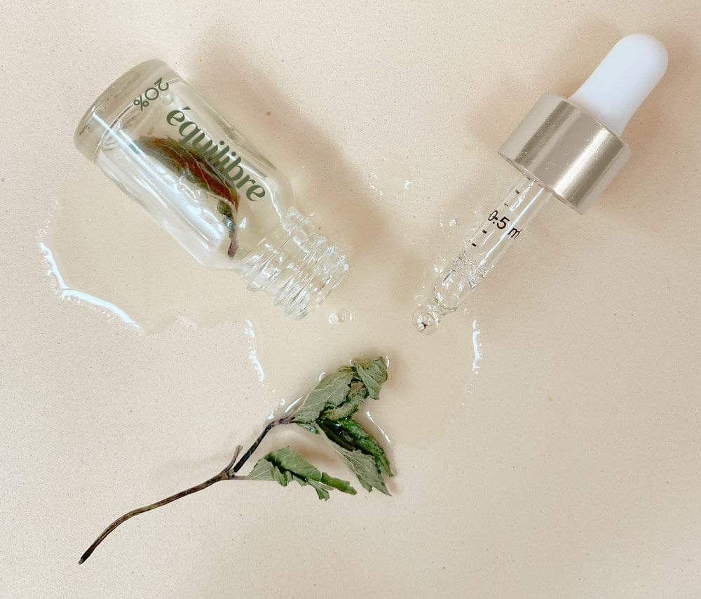 Flacon d'huile de CBD 20% Equilibre et menthe poivrée
